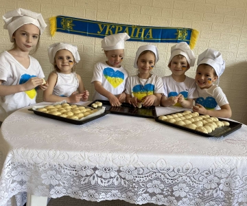 Патріотична фотосесія та смачні булочки!