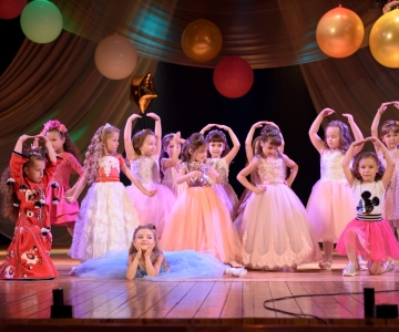 Випускний Світлинка 2018 рік