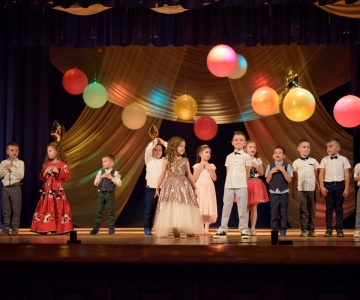 Випускний Світлинка 2018 рік