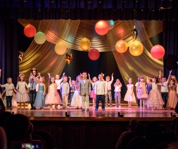 Випускний Світлинка 2018 рік