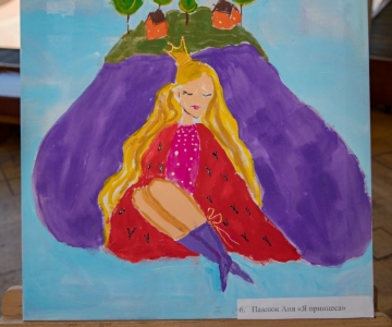 Виставка робіт дітей художньої студії "Світлинки" під назвою "Дитинство - це час коли ми можемо літати!"