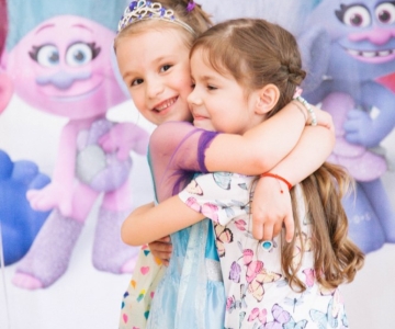 День народження у Поліни