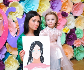 мамине свято я зустрічаю