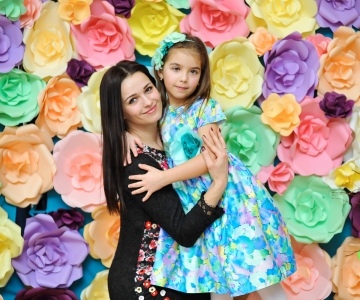 мамине свято я зустрічаю