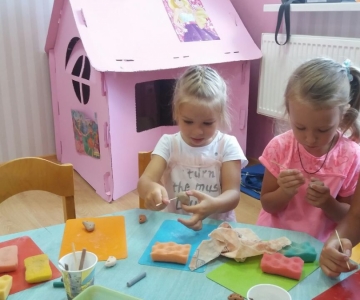 Майстер-клас з ліпки глиною: КОТИКИ