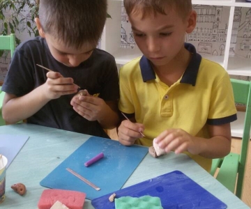 Майстер-клас з ліпки глиною: КОТИКИ