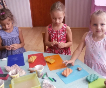 Майстер-клас з ліпки глиною: КОТИКИ