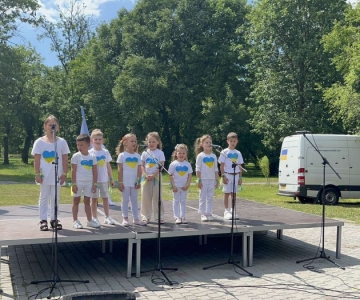 Пісні та танці для наших захисників!