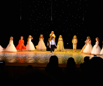 Шоу ФАНТАСТИЧНІ ДІТИ - Конкурс "Принц і Принцеса - 2019!"