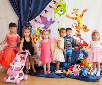 Вечірка Шоу Героїв у Світлинці