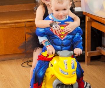 Вечірка Шоу Героїв у Світлинці