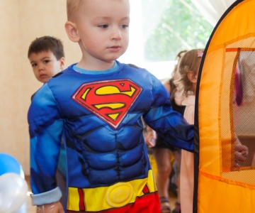 Вечірка Шоу Героїв у Світлинці