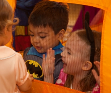 Вечірка Шоу Героїв у Світлинці