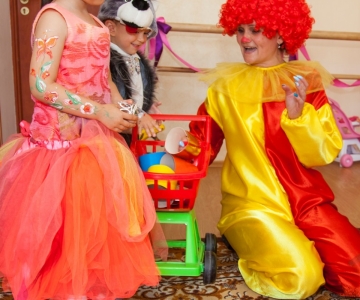 Вечірка Шоу Героїв у Світлинці