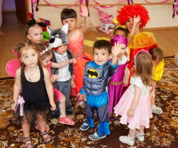 Вечірка Шоу Героїв у Світлинці