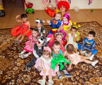 Вечірка Шоу Героїв у Світлинці