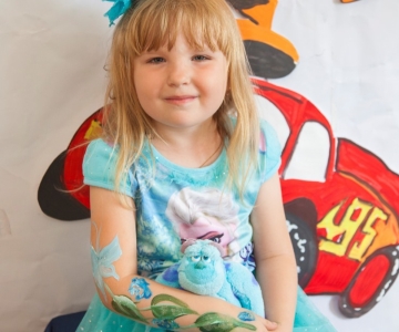 Вечірка Шоу Героїв у Світлинці