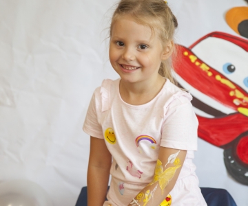 Вечірка Шоу Героїв у Світлинці