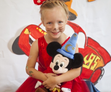 Вечірка Шоу Героїв у Світлинці