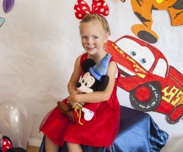 Вечірка Шоу Героїв у Світлинці