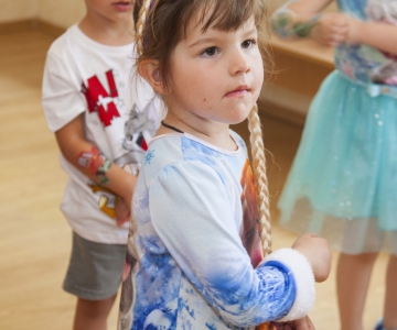 Вечірка Шоу Героїв у Світлинці