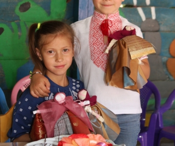 Виготовляємо ляльку-мотанку!